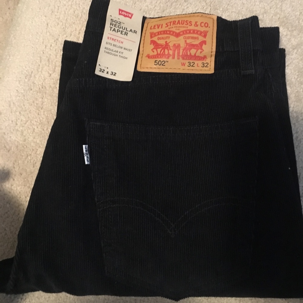 NWT Levi Cords- Perfect for Fall!